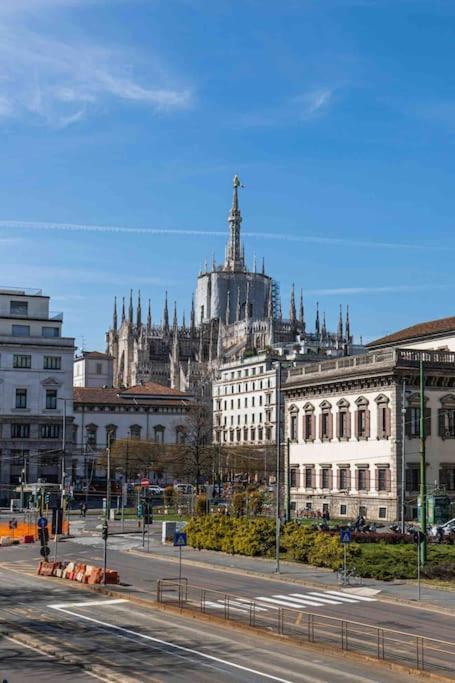 Апартаменти Dali Duomo Golden House Мілан Екстер'єр фото