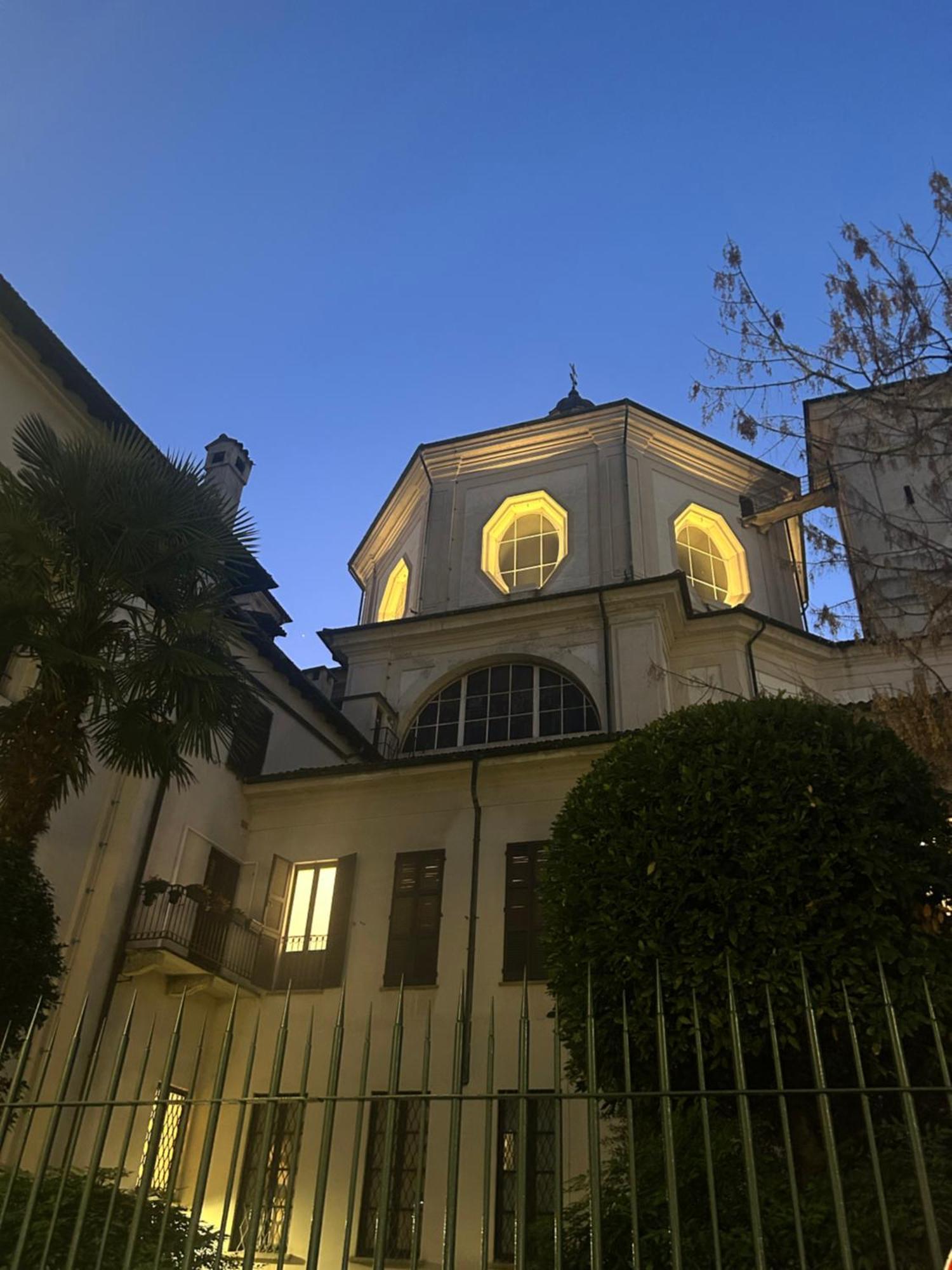 Апартаменти Dali Duomo Golden House Мілан Екстер'єр фото